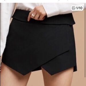 Aritzia Talula Berklee Black grayish Skort size 0